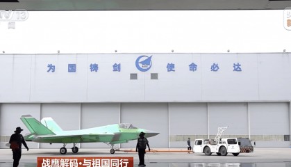 歼-35绿皮机,首次公开亮相!