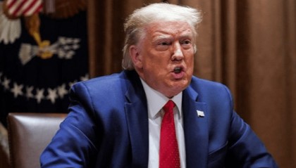 果然出事了?美国人终于发现不对劲:一旦开打,美航母全军覆灭