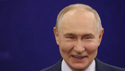 美伊两国打得精疲力尽，俄罗斯却狂赚上百亿美元，普京终于盼来好日子了？