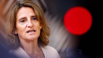 欧盟官员称面对特朗普的关税“勒索”,欧盟不会退缩