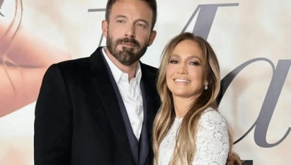 这对巨星夫妻正式宣告离婚，共同财产高达5.5亿美元