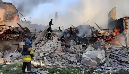 俄乌战争刹不住车了,重大升级就在眼前,司机拼死一搏出乱拳
