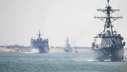 美军“布网”：出动超1万人、10余艘军舰和数十架飞机封锁伊朗港口！最新情况：2艘船从伊朗出发，成功通过霍尔木兹海峡