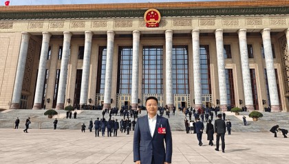何小鹏:建议推动在停车场开展低速无人驾驶试运营,规范智驾保险业务|两会·最希望
