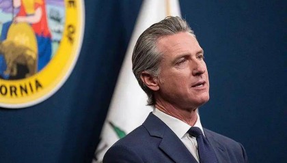 加州州长:过来抓我啊;特朗普:抓他,这很棒!