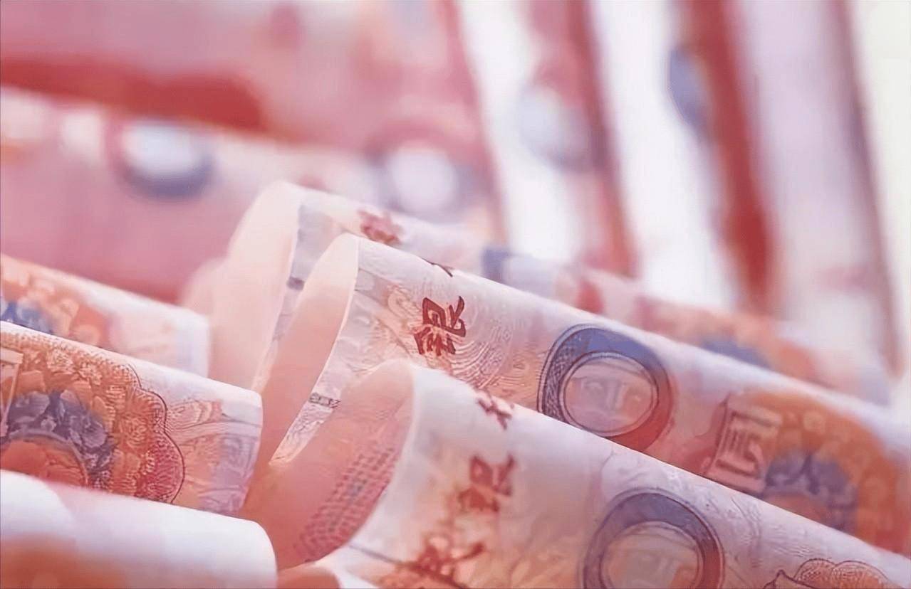 全球货币支付大洗牌！美元跌至49%，欧元涨到21%，人民币占比多少